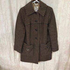 Penguin Woman’s Vintage Hounds Tooth Black and Tan Mid Length Wool Coat Size M